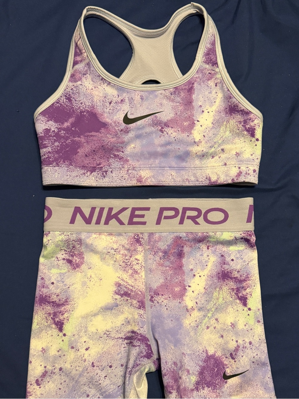 Nike Youth Large Pro Fit